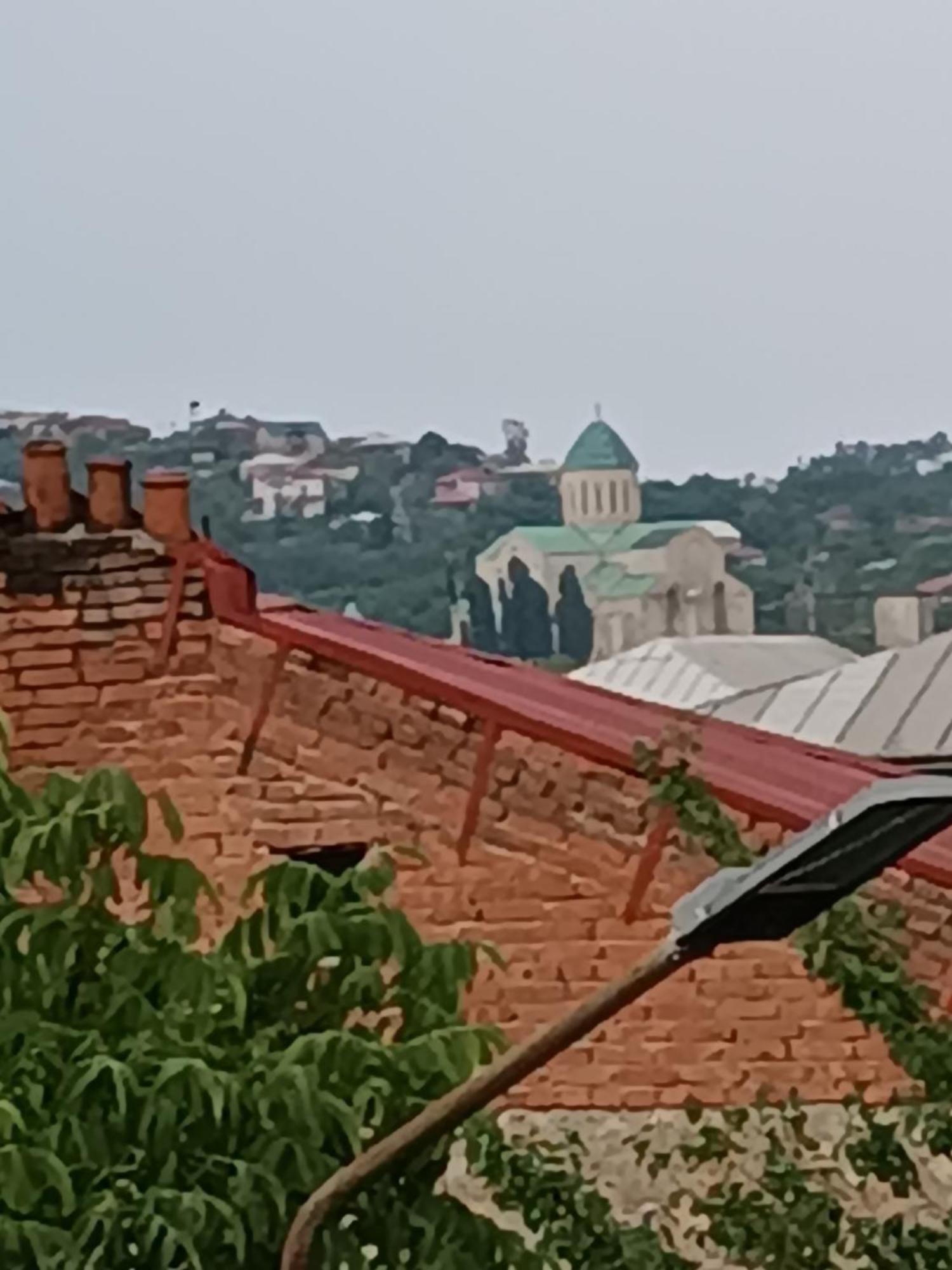 Hotel Light House Kutaisi Zewnętrze zdjęcie